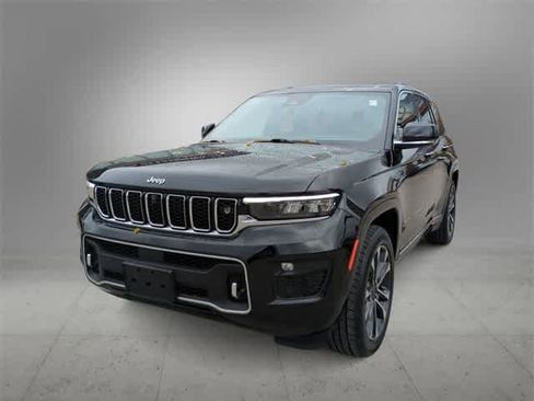 Used 2022 Jeep Grand Cherokee Overland w/ Adv Protech Group III image 4