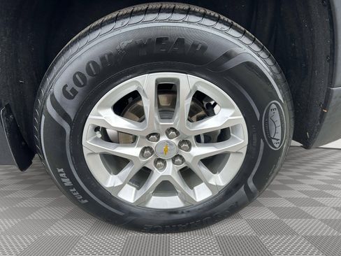 Certified 2022 Chevrolet Traverse LS image 37