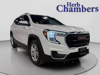 Used 2022 GMC Terrain SLE w/ Driver Convenience Package