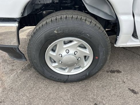 New 2025 Ford E-350 and Econoline 350 Super Duty w/ Power Equipment Group image 37