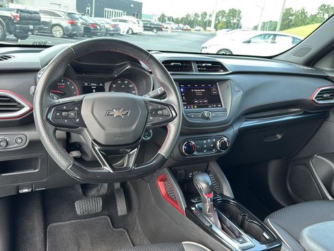 Certified 2023 Chevrolet TrailBlazer RS image 17