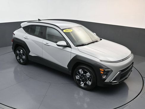 Certified 2025 Hyundai Kona SEL FWD image 15