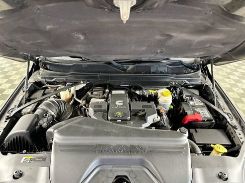 Used 2022 RAM 3500 Tradesman RWD image 27