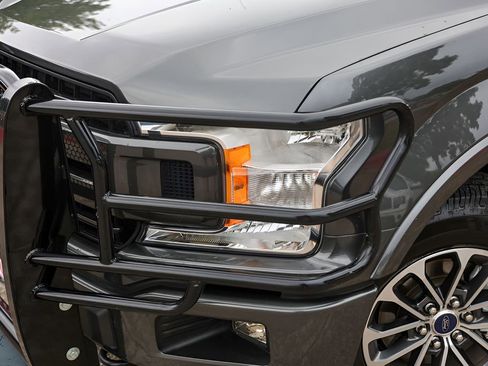 Used 2020 Ford F150 XLT w/ Equipment Group 302A Luxury AWD/4WD image 3