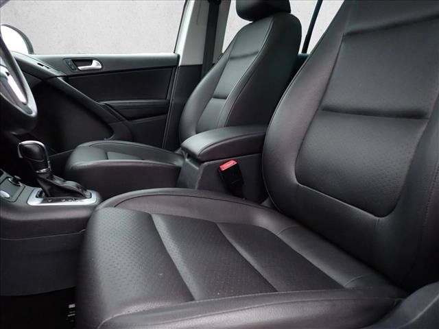 Used 2017 Volkswagen Tiguan Wolfsburg Edition FWD image 12