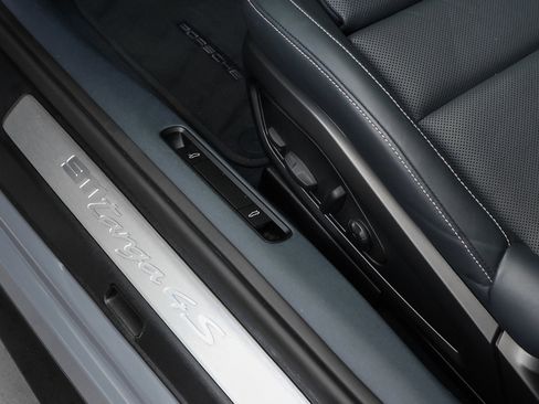 Used 2023 Porsche 911 Targa 4S image 32