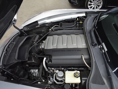 Used 2014 Chevrolet Corvette Stingray Convertible w/ 2LT Preferred Equipment Group image 15