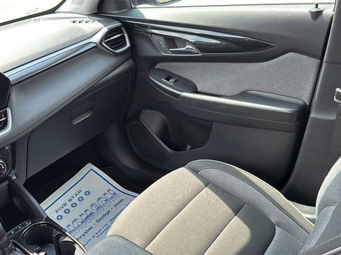 Used 2025 Chevrolet TrailBlazer LT image 14