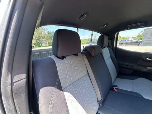 Used 2023 Toyota Tacoma TRD Sport w/ Black Out Package (TMS) AWD/4WD image 9