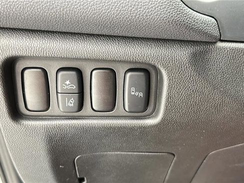Used 2025 Mitsubishi Outlander Sport SE AWD/4WD image 24