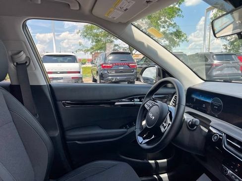 Certified 2024 Kia Seltos S FWD image 34