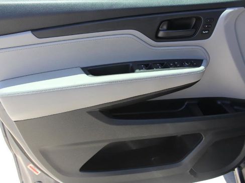 Used 2020 Honda Odyssey EX-L image 10