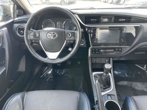 Used 2019 Toyota Corolla SE image 12