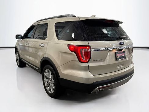 Used 2017 Ford Explorer Limited image 8