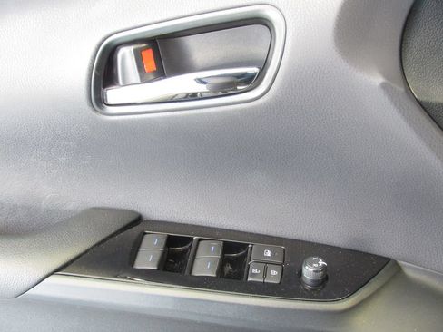 Certified 2019 Toyota Prius Prime Advanced w/ Carpet Mat Package FWD image 34