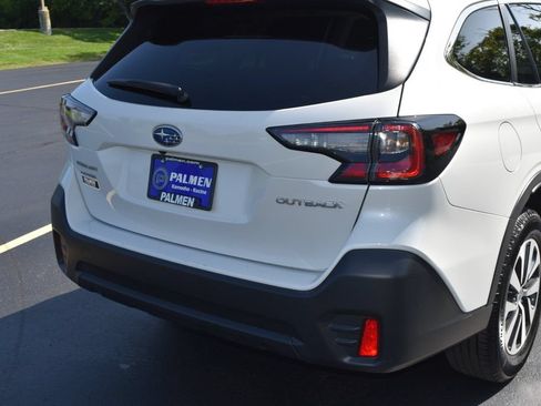 Used 2022 Subaru Outback Premium AWD/4WD image 8
