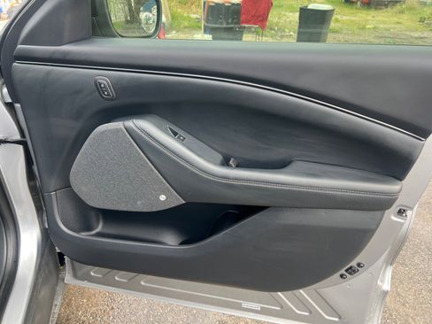 Used 2021 Ford Mustang Mach-E Premium image 17