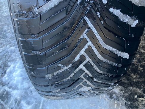 Used 2013 Ford Explorer XLT image 24