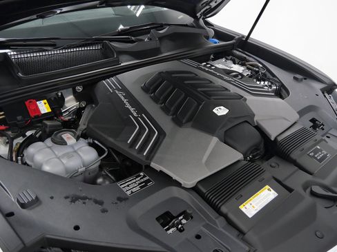 Used 2023 Lamborghini Urus S AWD/4WD image 44