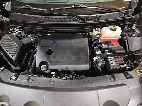 Used 2022 Chevrolet Traverse LT w/ LPO, Floor Liner Package image 22