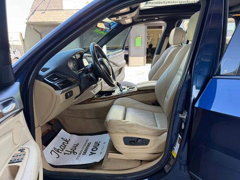 Used 2011 BMW X5 xDrive35i image 8