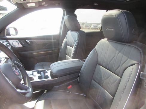 New 2026 Buick Enclave Avenir w/ Super Cruise Package image 13