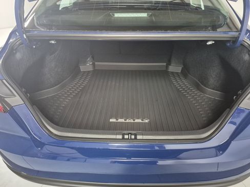 New 2026 Toyota Camry Hybrid image 13