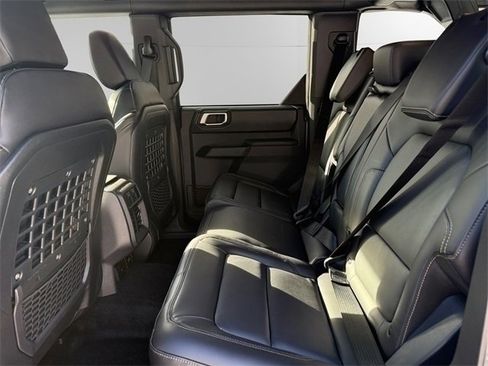 New 2025 Ford Bronco Badlands image 13