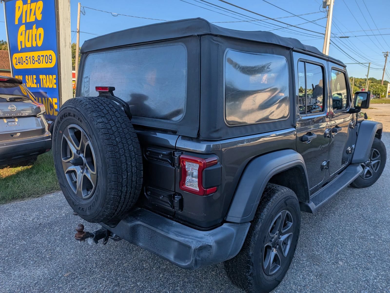 Used 2018 Jeep Wrangler Unlimited Sport S AWD/4WD image 6