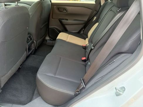Used 2024 Nissan Rogue S AWD/4WD image 25