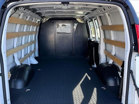 Certified 2024 Chevrolet Express 2500 w/ Driver Convenience Package image 6