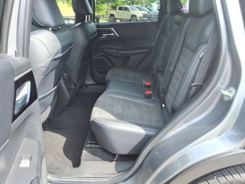 Used 2022 Mitsubishi Outlander SE AWD/4WD image 15