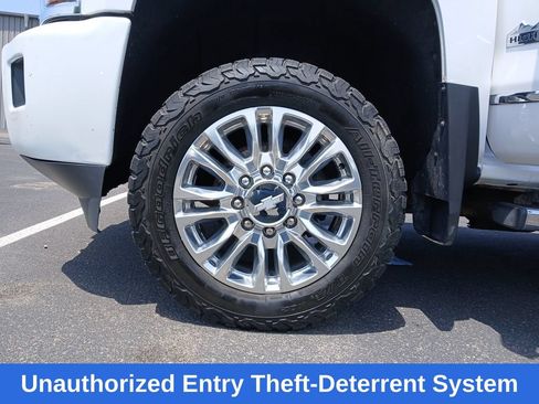 Used 2018 Chevrolet Silverado 2500 High Country w/ Duramax Plus Package AWD/4WD image 27