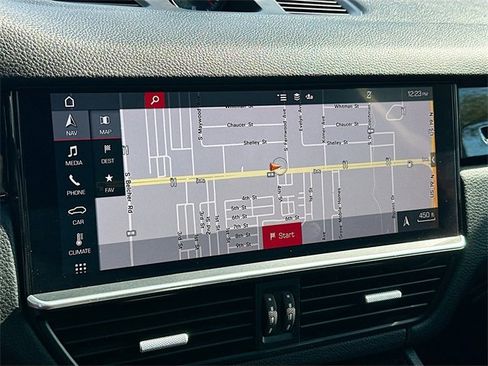 Used 2020 Porsche Cayenne image 13