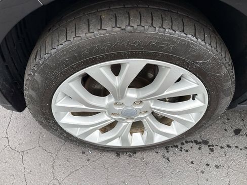 Used 2022 Land Rover Range Rover Westminster Edition image 11