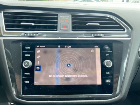 Used 2023 Volkswagen Tiguan SEL R-Line AWD/4WD image 18