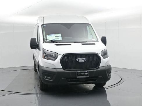 New 2026 Ford Transit 250 148 Medium Roof w/ Load Area Protection Package RWD image 47