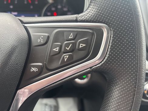 Used 2022 Chevrolet Equinox LT image 12