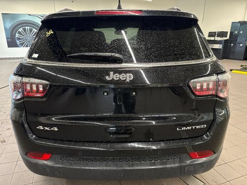 Used 2025 Jeep Compass Limited AWD/4WD image 4