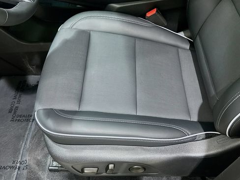 Certified 2026 Buick Enclave Preferred w/ Power Package FWD image 20