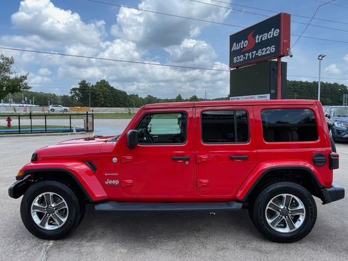 Used 2019 Jeep Wrangler Unlimited Sahara AWD/4WD image 6