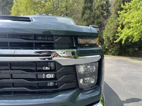 New 2026 Chevrolet Silverado 3500 LT AWD/4WD image 14