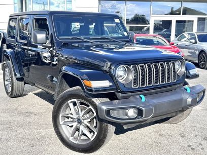 Used 2024 Jeep Wrangler Unlimited w/ Convenience Group