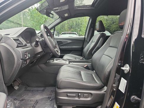Certified 2023 Honda Passport TrailSport image 13