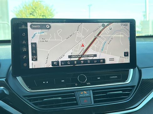 Used 2023 Nissan Altima 2.0 SR image 32