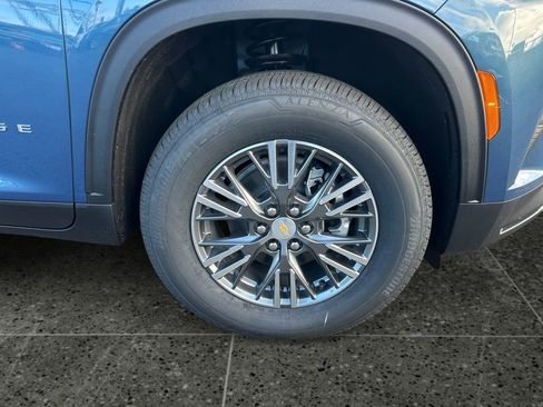 New 2026 Chevrolet Traverse LT w/ Driver Confidence Package image 9