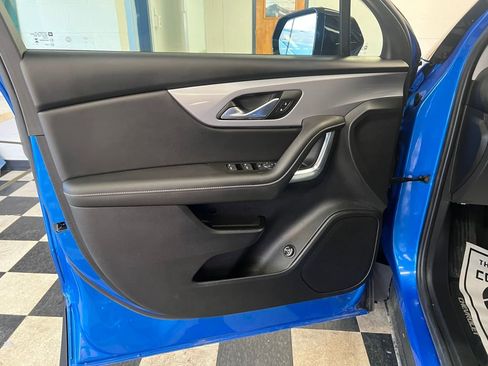 Used 2024 Chevrolet Blazer LT w/ Midnight/Sport Edition image 31