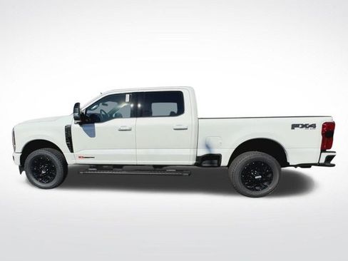 New 2026 Ford F250 Lariat w/ Black Appearance Package AWD/4WD image 6