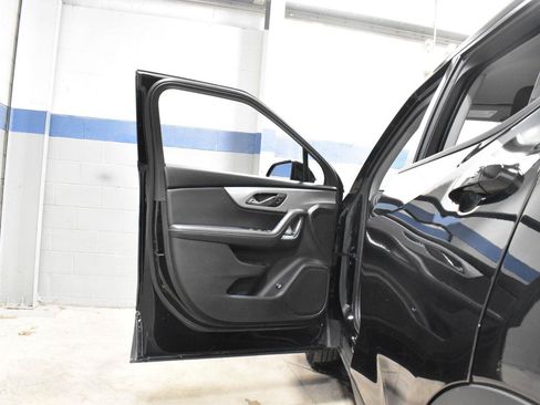 Used 2024 Chevrolet Blazer LT w/ Convenience Package AWD/4WD image 9