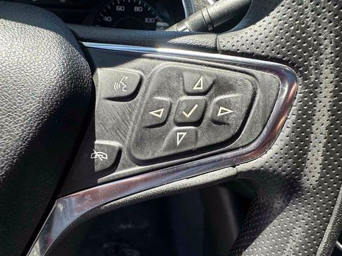 Used 2021 Chevrolet Malibu LT FWD image 16